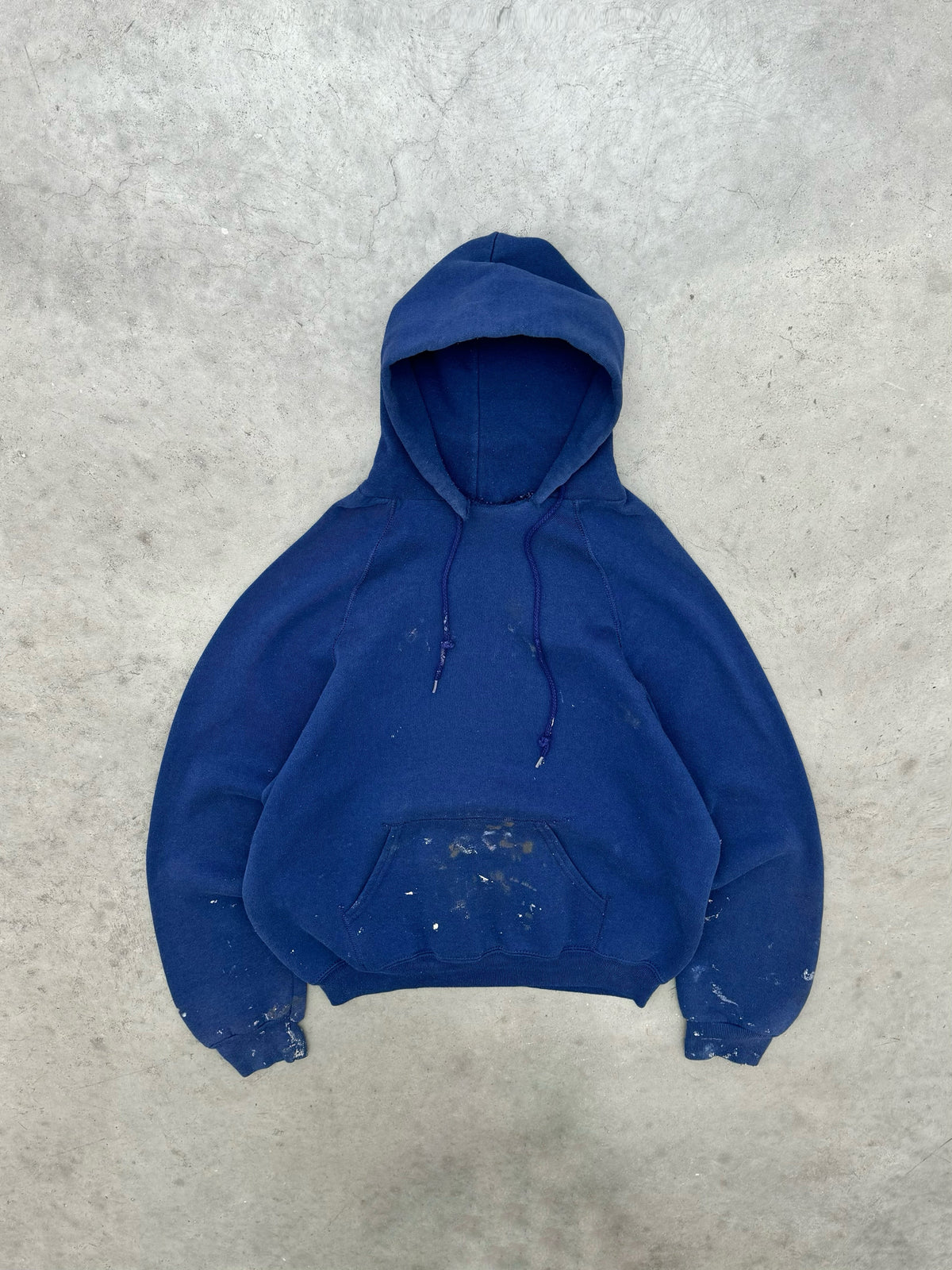 FADED BLUE & DISTRESSED PAINT SPLATTER RAGLAN HOODIE - 1980S