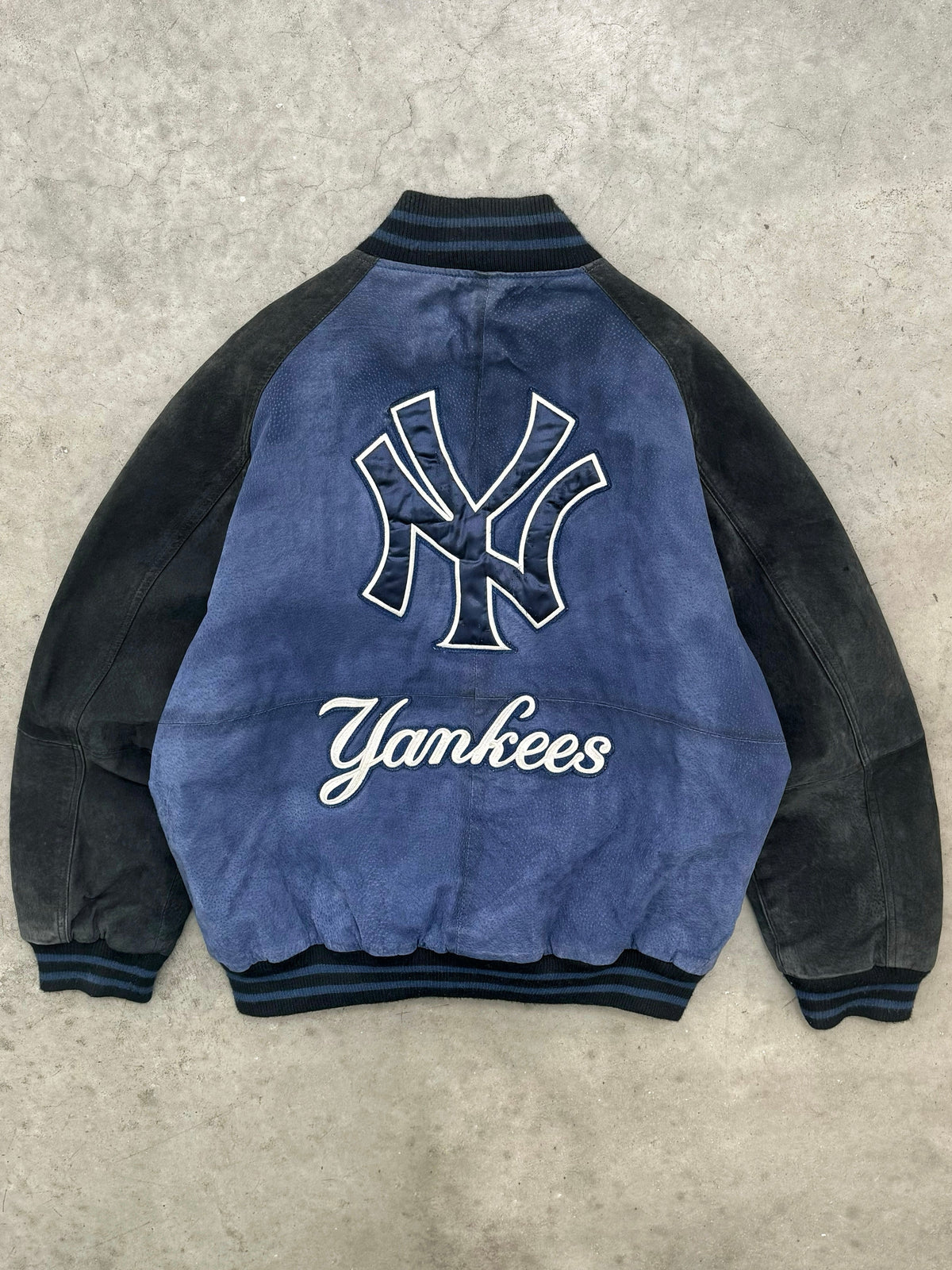FADED MIDNIGHT BLUE NEW YORK YANKEES SUEDE BOMBER JACKET - 1980S