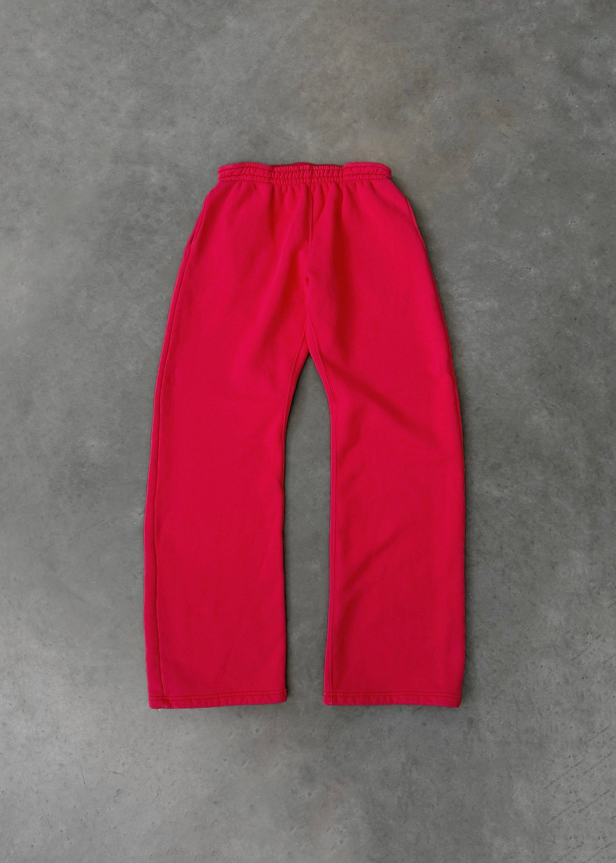 STRAIGHT-LEG SWEATPANTS - STRAWBERRY RED
