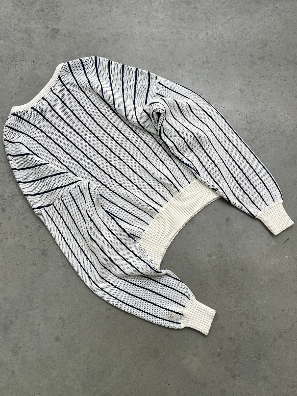 FADED BONE WHITE NEW YORK YANKEES PINSTRIPE SWEATER - 1980S