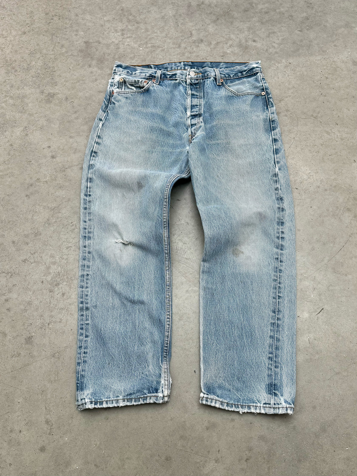 FADED BLUE LEVIS 501XX BUTTON FLY JEANS - 2000S