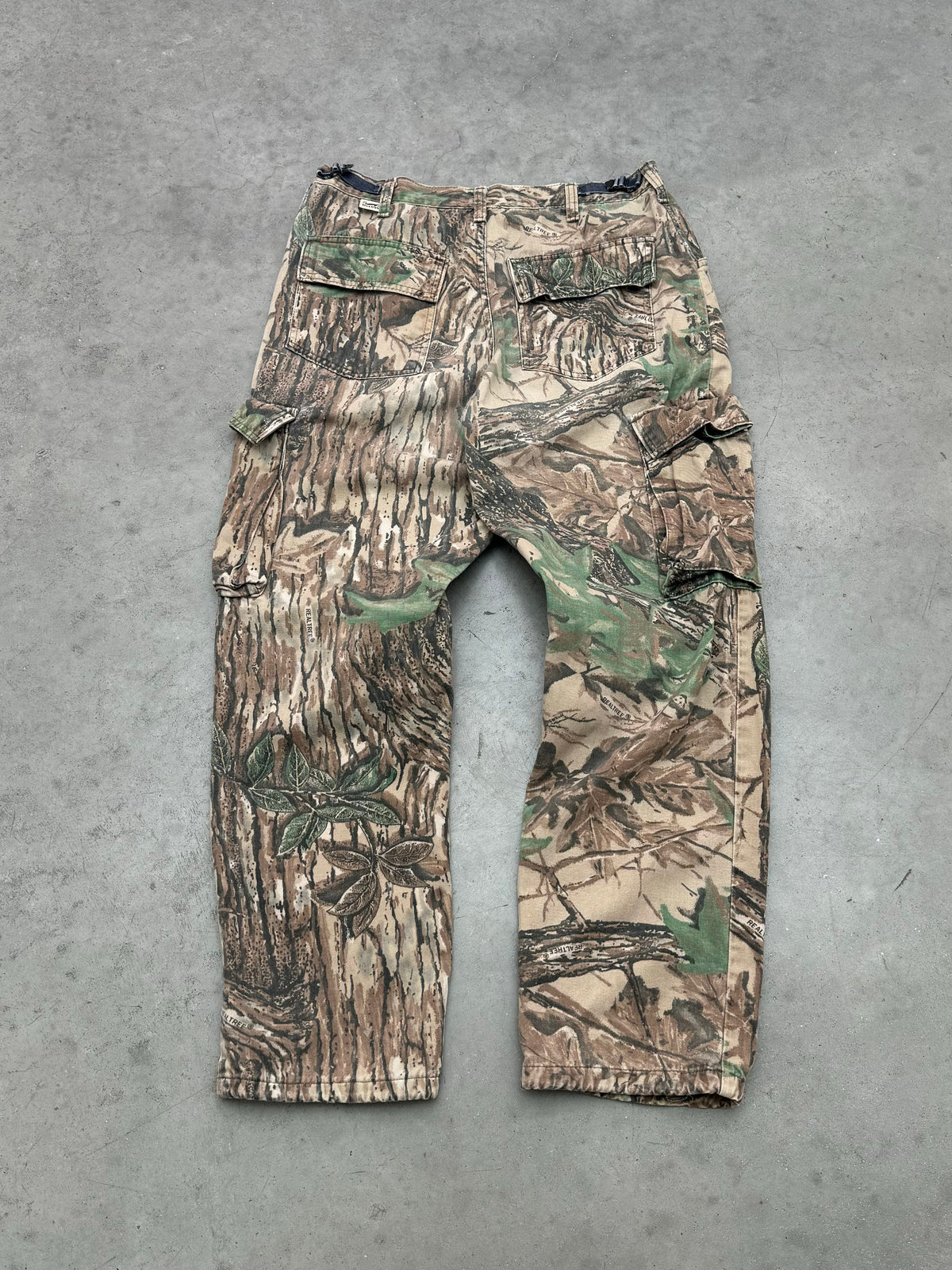 FADED REALTREE CARGO PANTS - 1990S