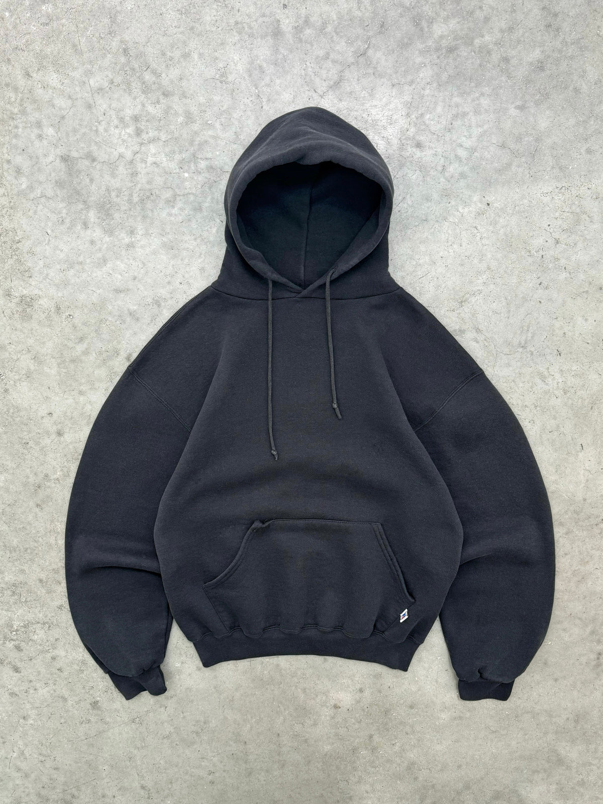 SUN FADED BLACK RUSSELL "BELLAIRE" HOODIE - 1990S