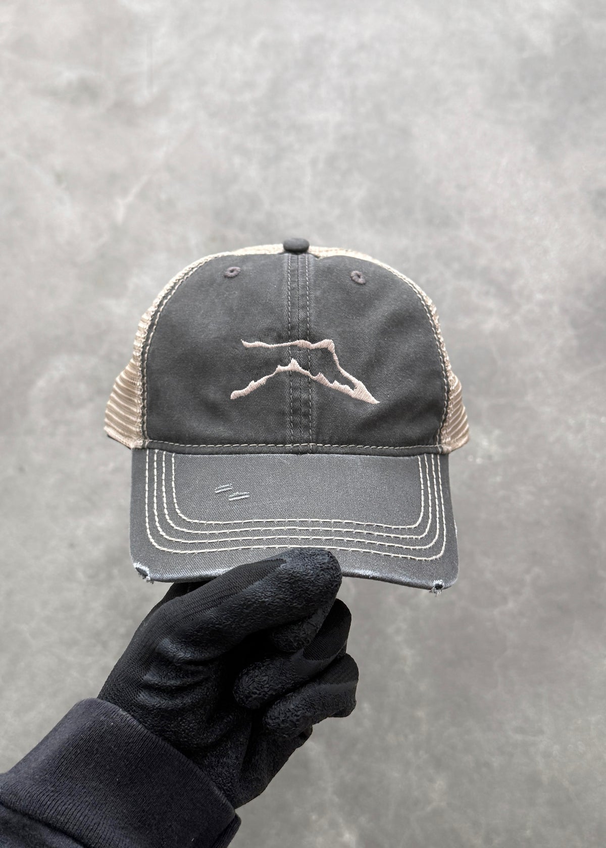 Distressed Mesh Cap - Black