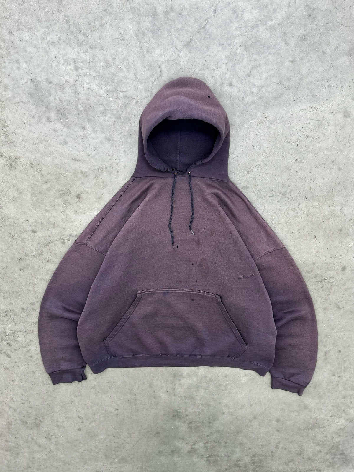 FADED & DISTRESSED  HOODIE - 1990S