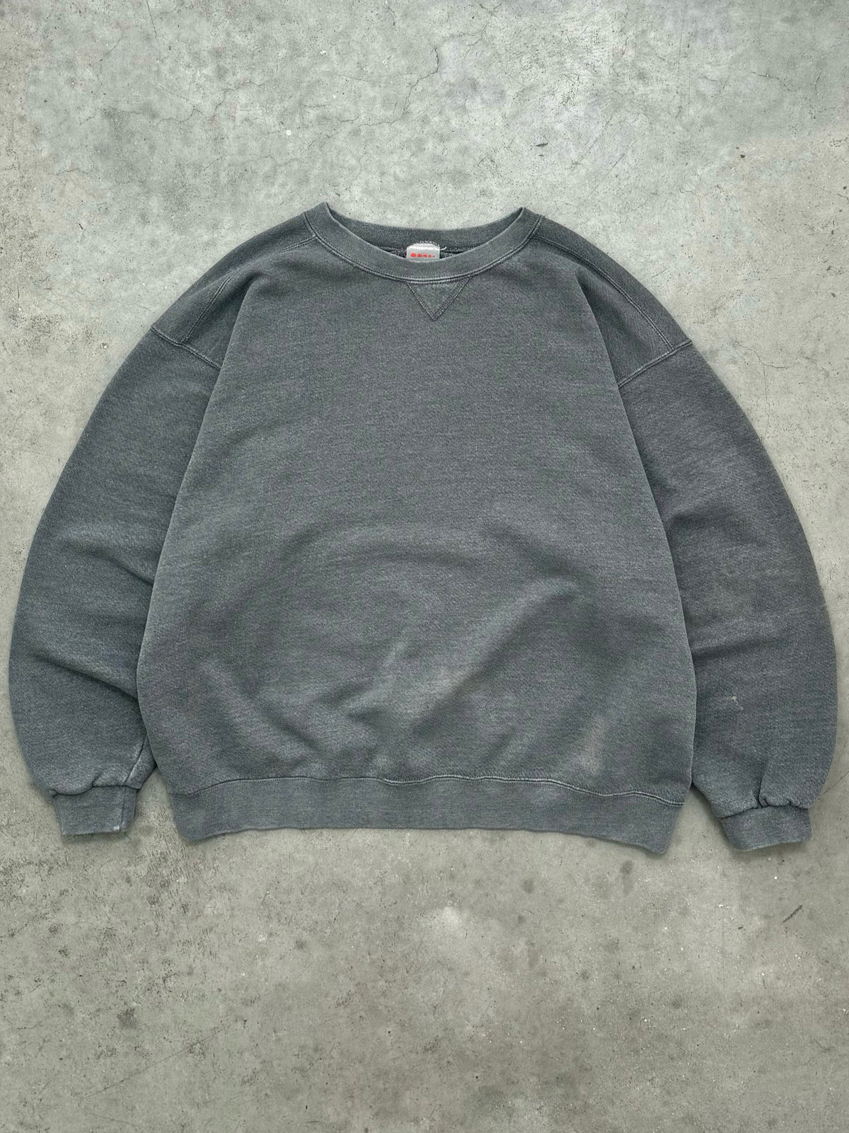 SUN FADED CHARCOAL CREWNECK - 1990S