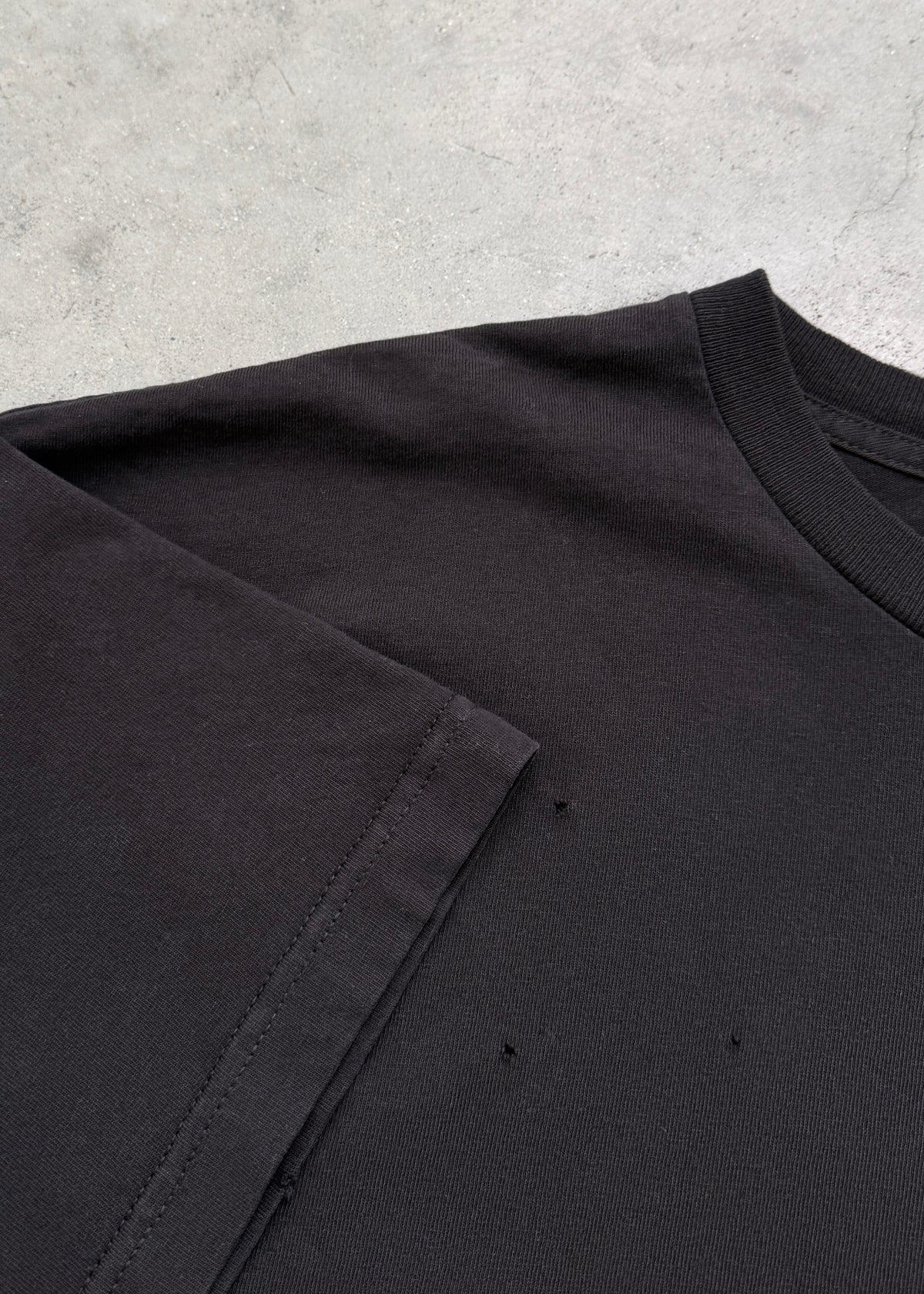 DISTRESSED “1999” SHORT SLEEVE TEE - FADED BLACK