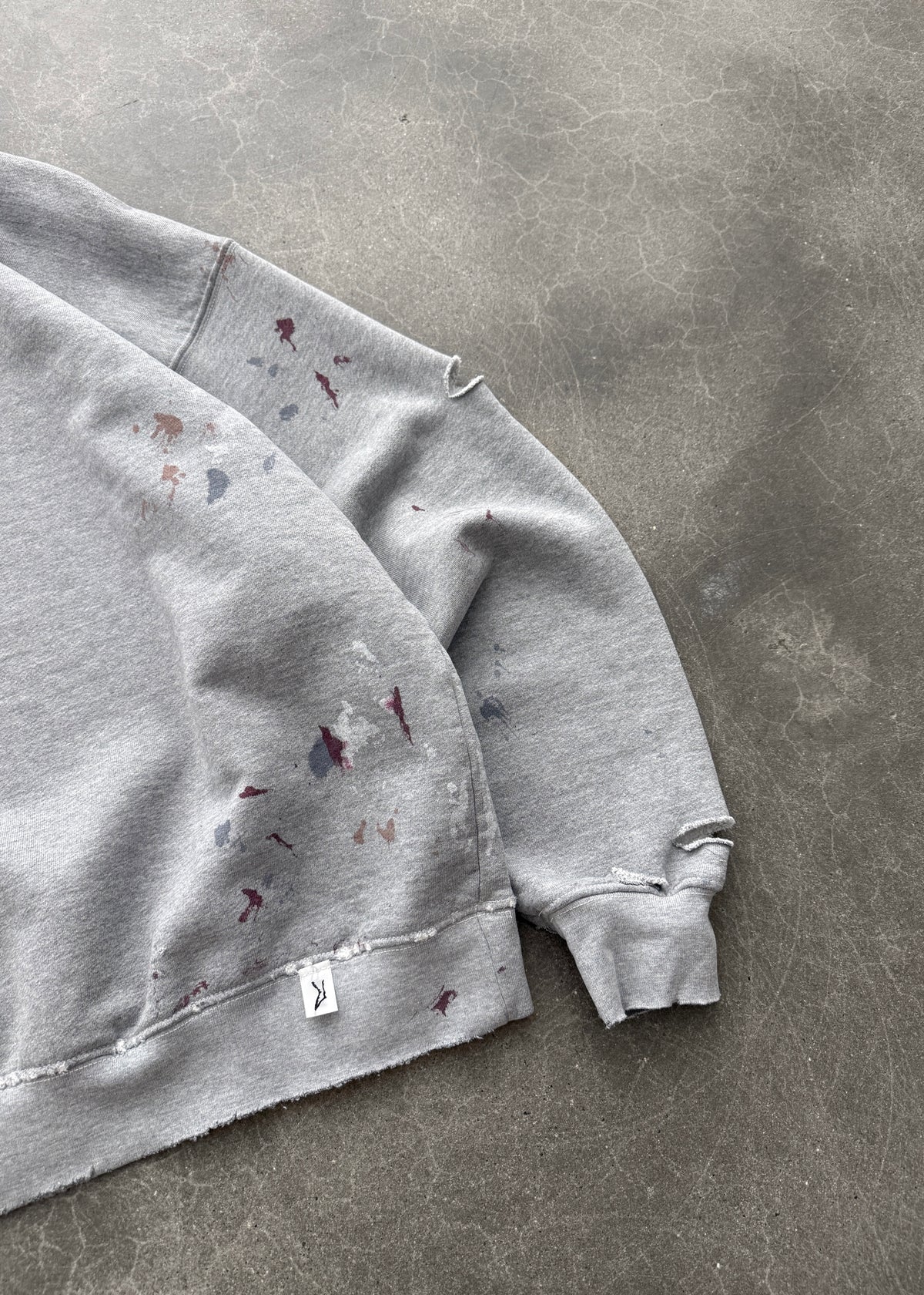 "WATCH-PEEKER" CREWNECK - HEATHER GREY