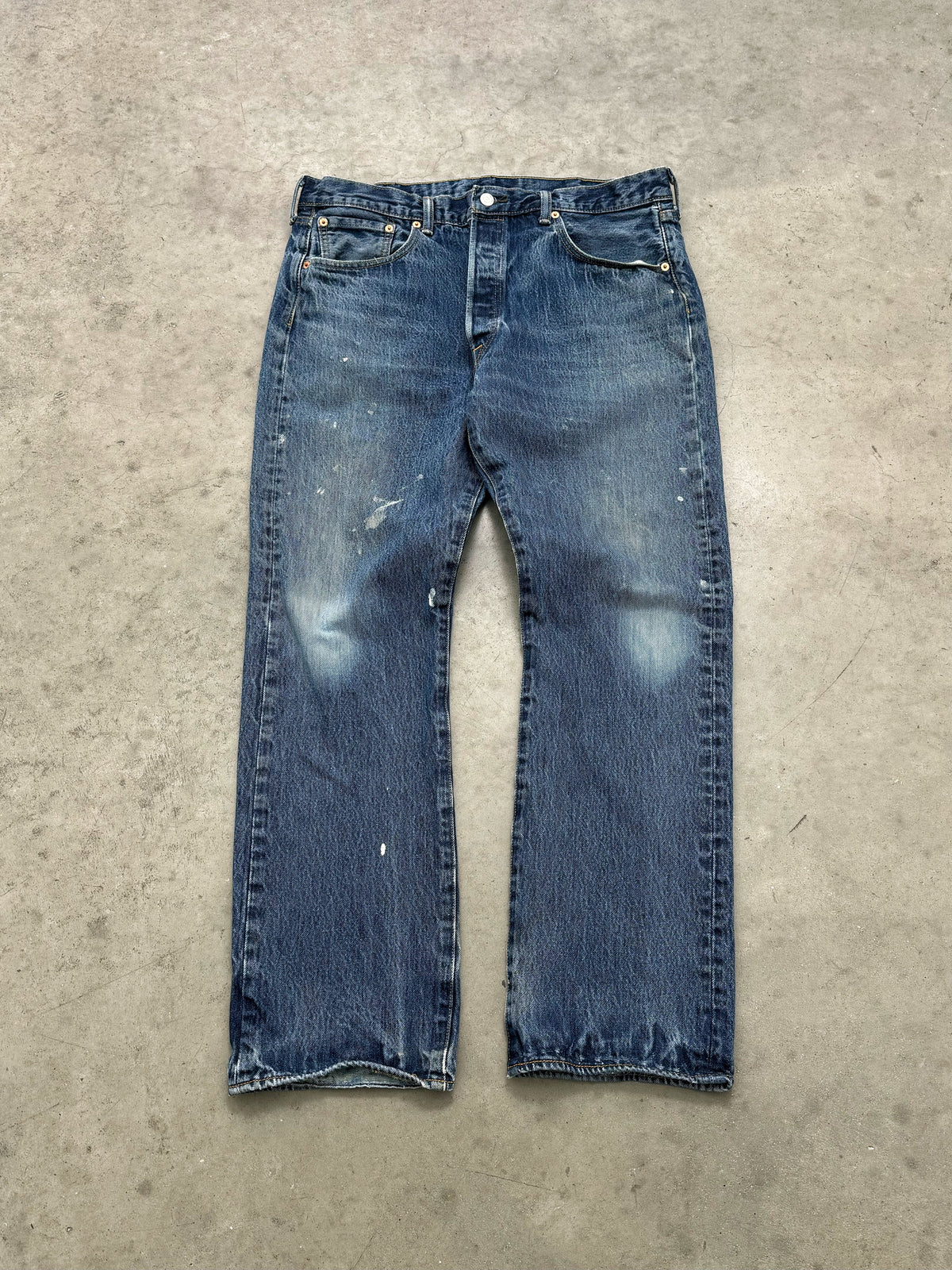 FADED INDIGO & PAINT SPLATTER LEVIS 501 - 2000S