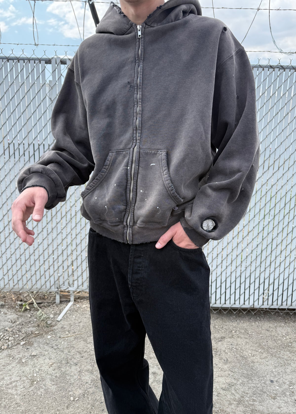 "WATCH-PEEKER" DISTRESSED ZIP UP HOODIE - SUN FADED BLACK