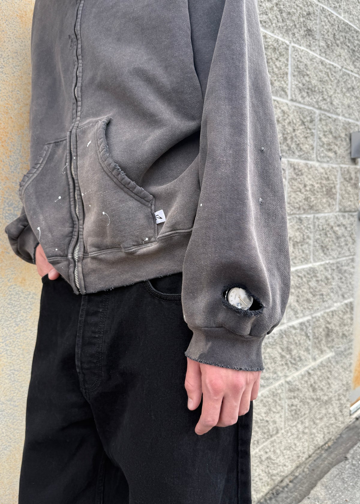 "WATCH-PEEKER" DISTRESSED ZIP UP HOODIE - SUN FADED BLACK