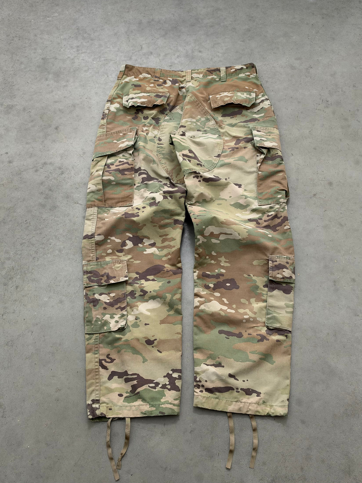 FADED DESERT CAMO CARGO PANTS - 1990S