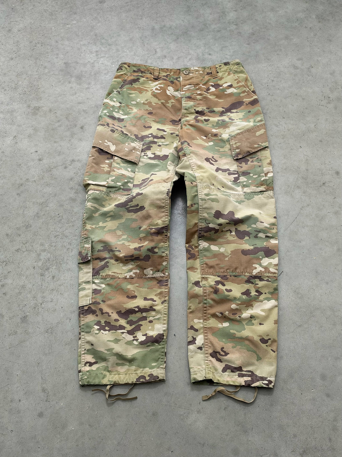 FADED DESERT CAMO CARGO PANTS - 1990S