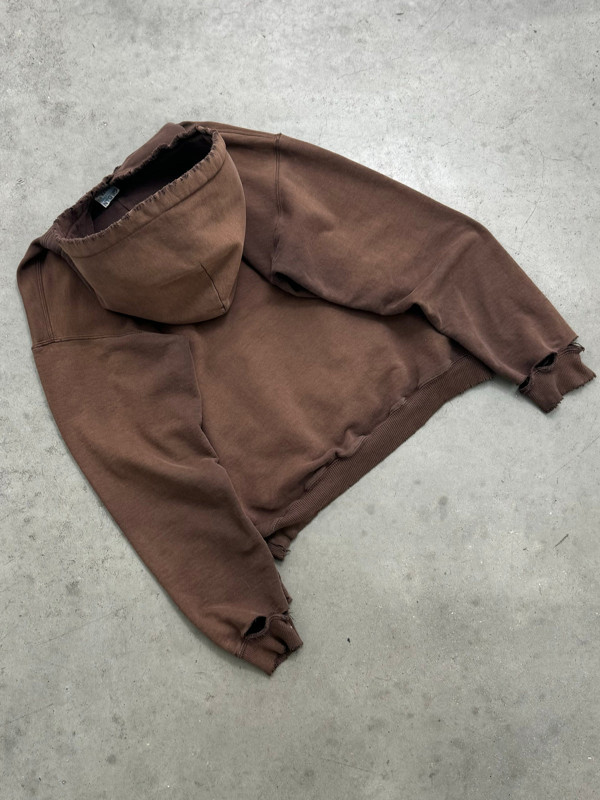 DISTRESSED & FADED BROWN "YELLOW" HOODIE - 2000S
