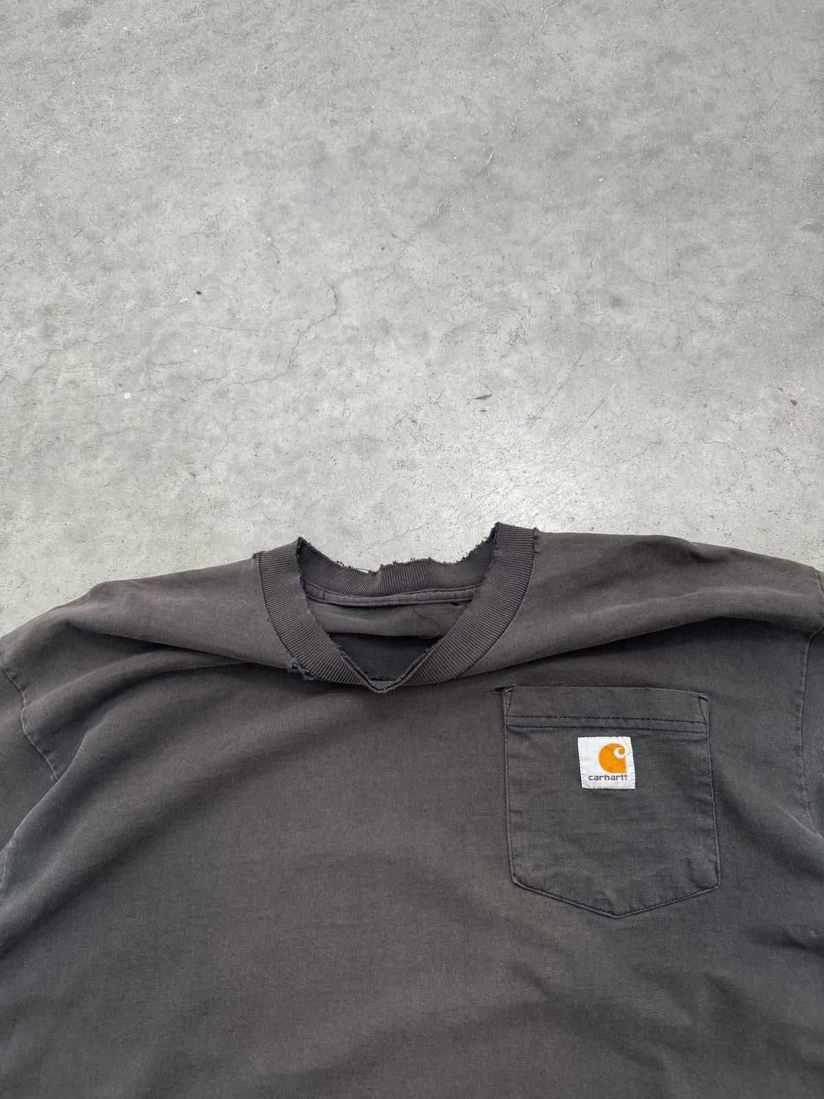 DISTRESSED & FADED BLACK CARHARTT LONGSLEEVE POCKET TEE - 1990S