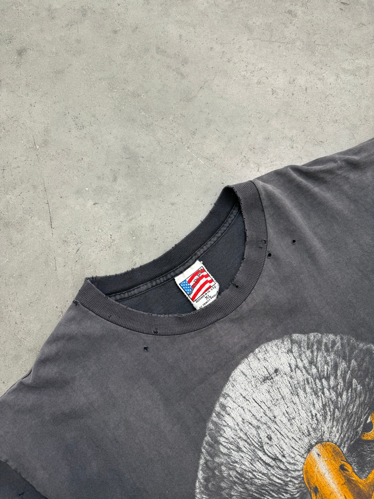 SUN FADED BLACK EAGLE TEE - 1990S