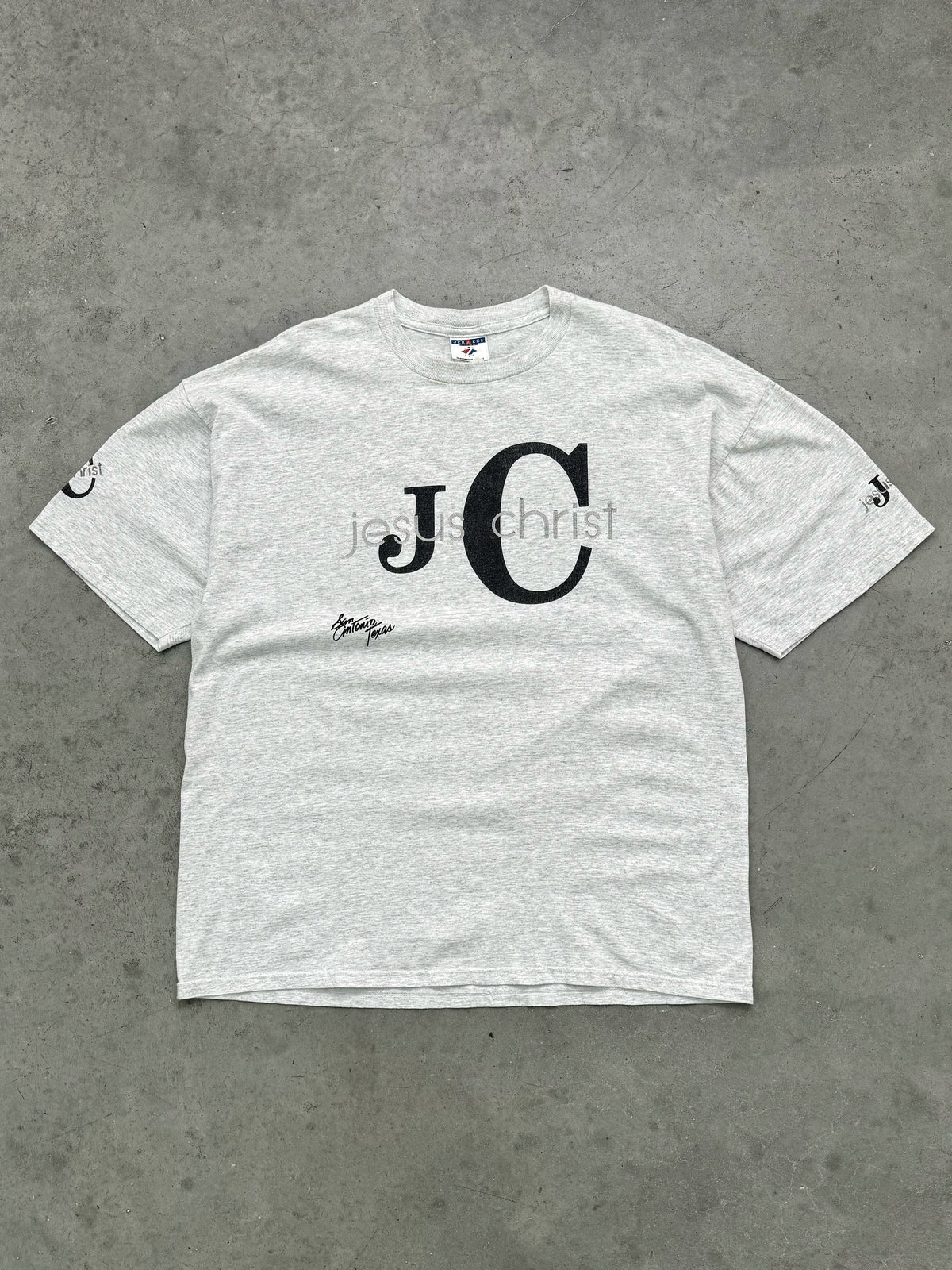 HEATHER GREY JESUS INITIAL TEE - 2000S