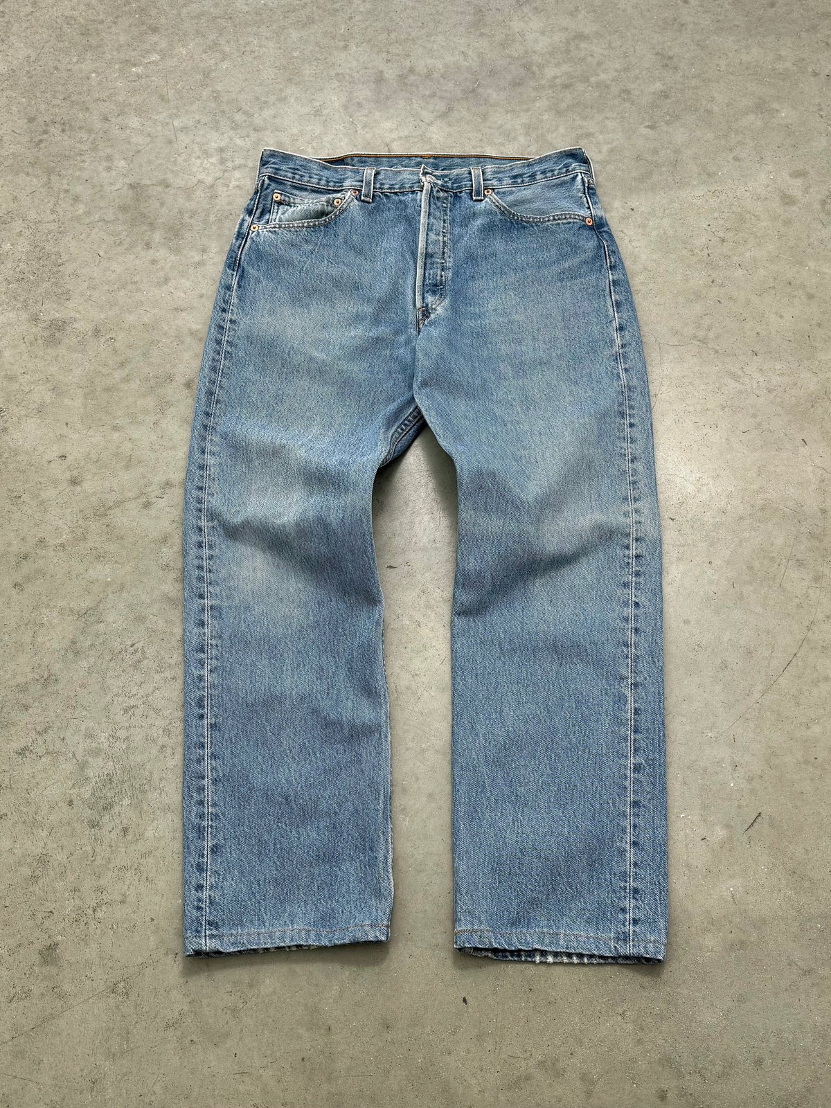 FADED BLUE LEVIS 501 JEANS - 2000S