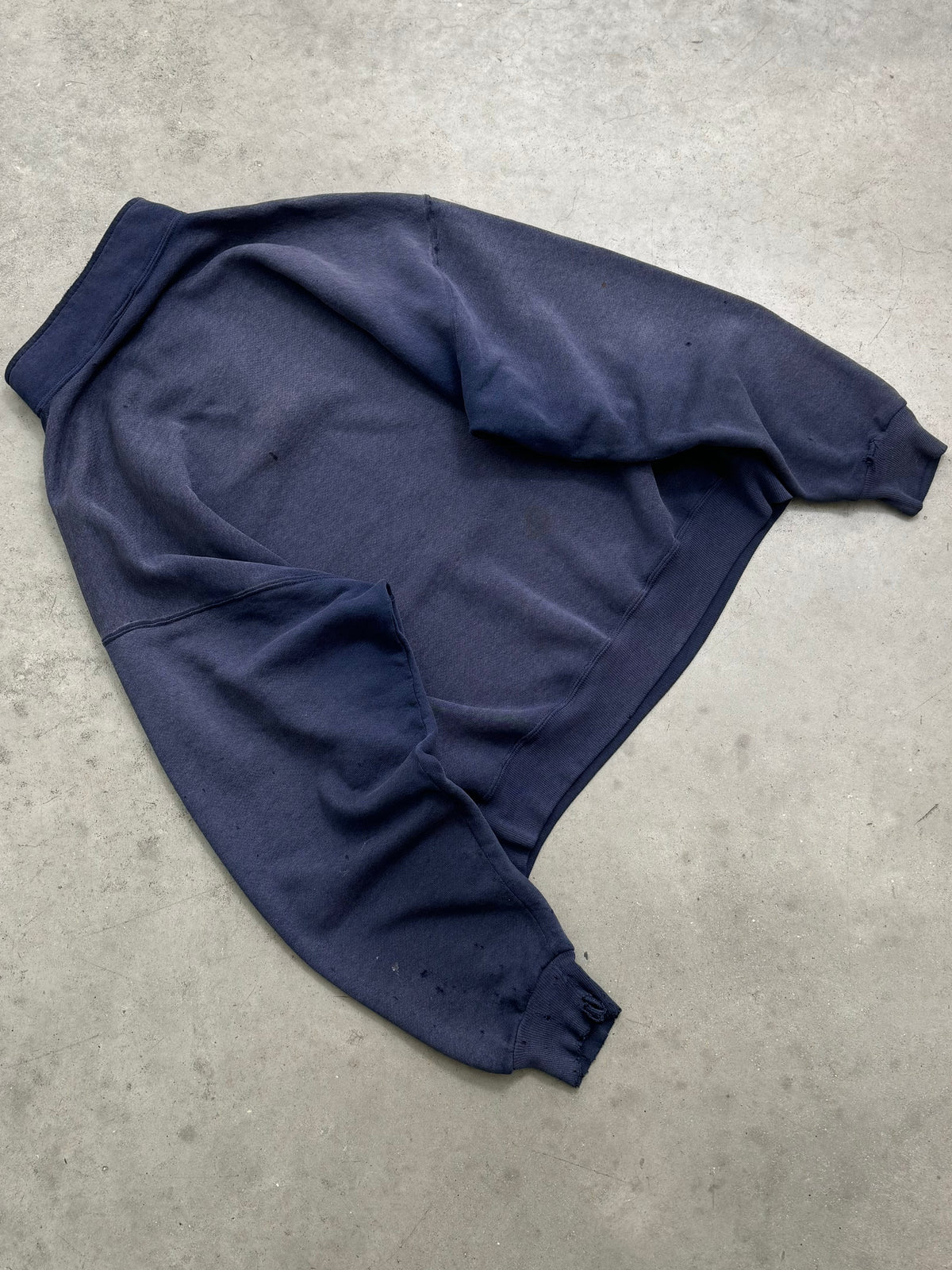 SUN FADED INDIGO & DISTRESSED RUSSELL QUARTER ZIP SWEATSHIRT - 1990S