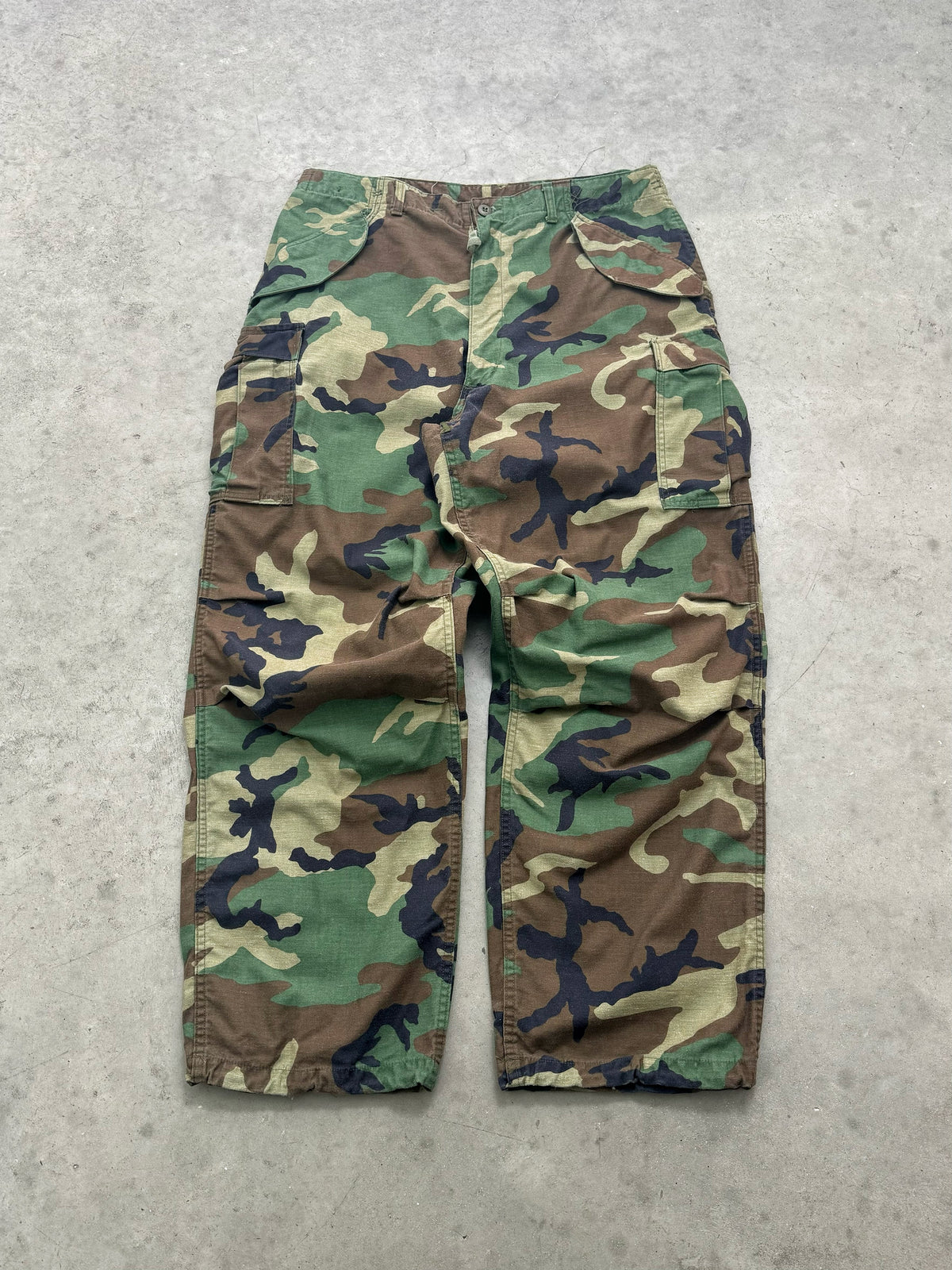 FADED ARMY CAMO BAGGY CARGO PANTS - 1990S