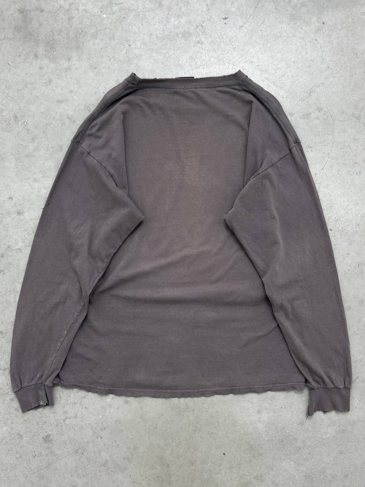 SUN FADED CHARCOAL GREY LONG SLEEVE TEE - 2000S