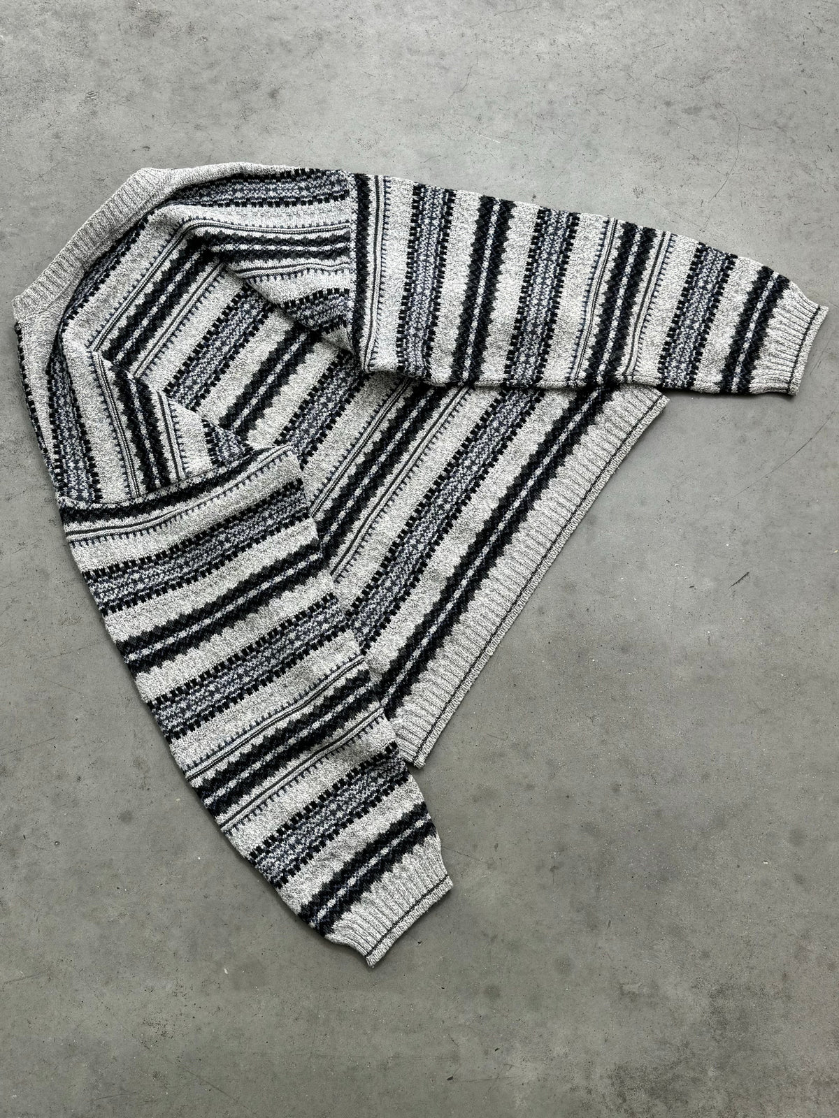 FADED GREY STRIPE KNIT SWEATER - 1990S
