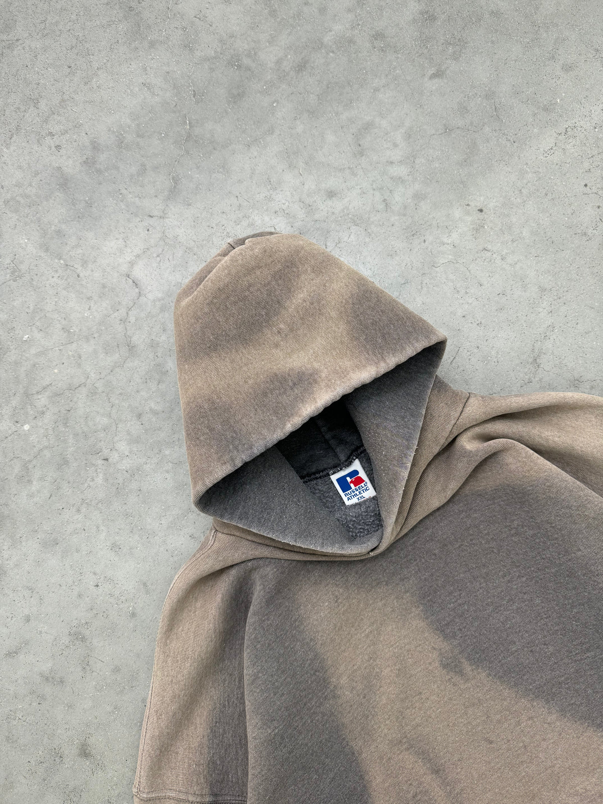 SUN FADED RUSSELL HOODIE - 1990S