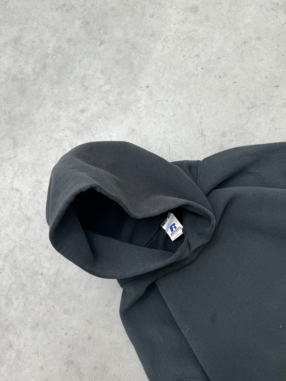 FADED BLACK PAINTERS RUSSELL HOODIE - 1990S