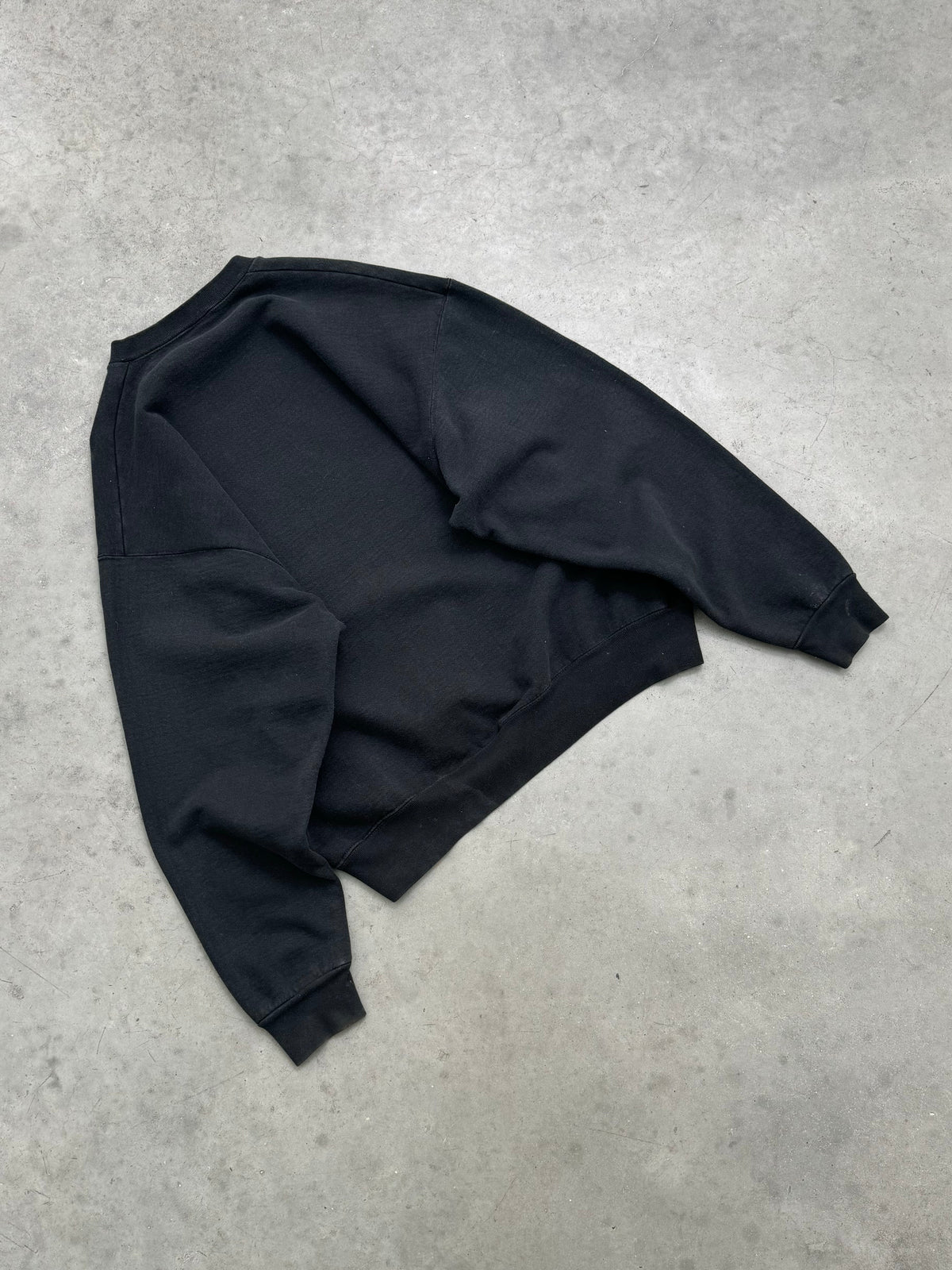 FADED BLACK “BMW DESIGNWORKS” HEAVYWEIGHT CREWNECK - 1990S