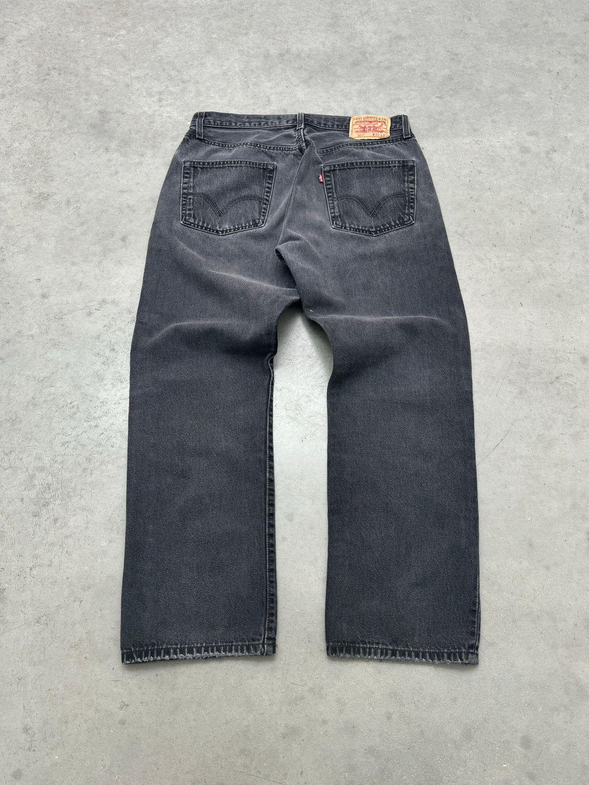 FADED BLACK LEVI’S 501 JEANS - 2000S