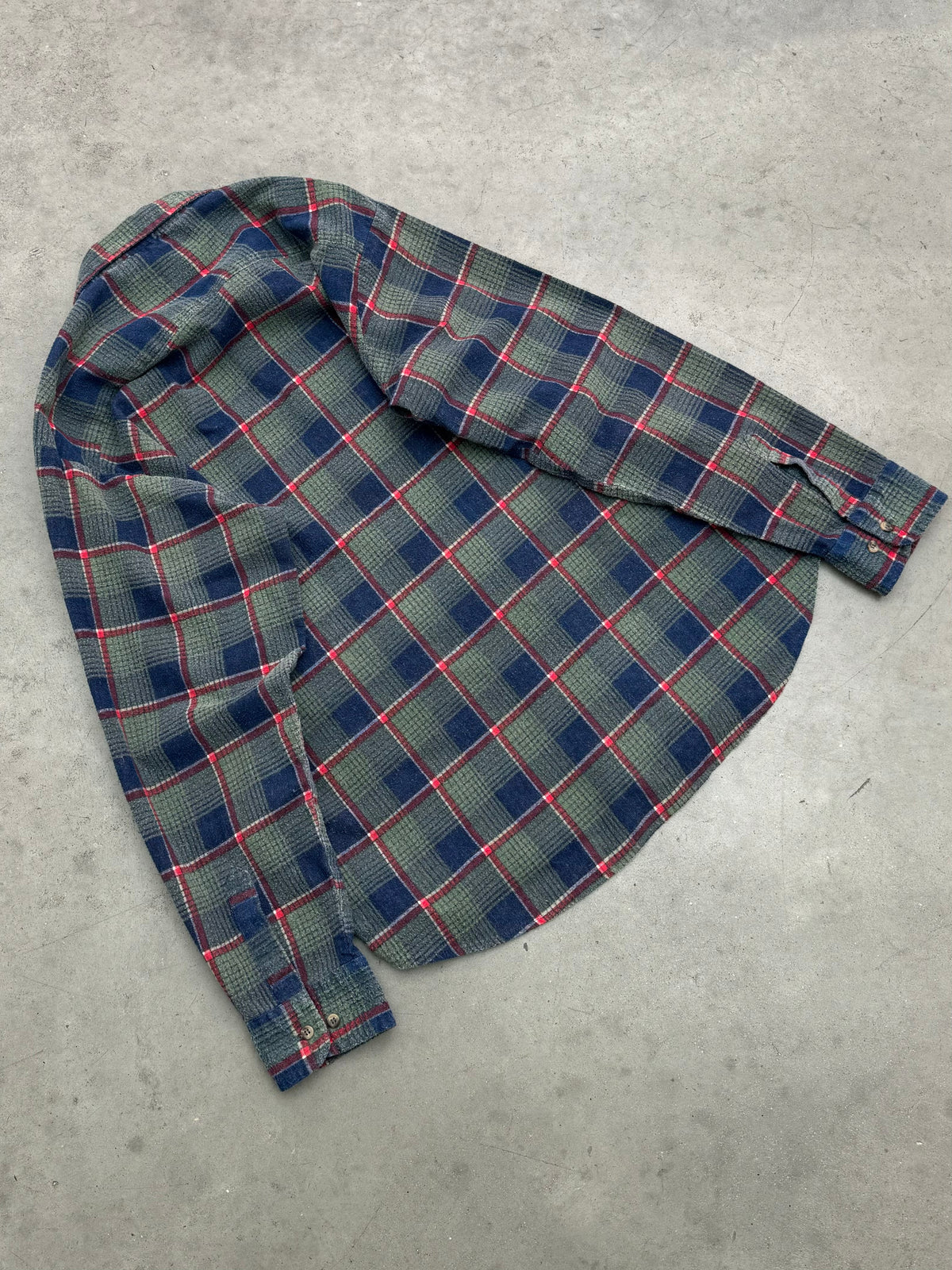 FADED OLIVE PLAID FLANNEL SHIRT - 1990S