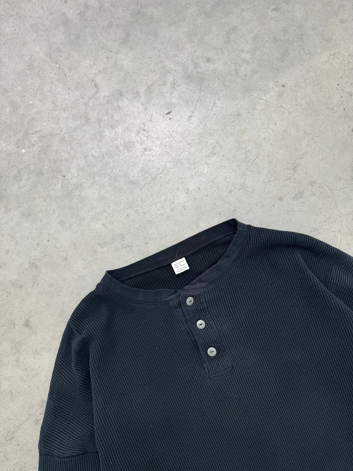 FADED BLACK WAFFLE KNIT LONG SLEEVE - 1990S