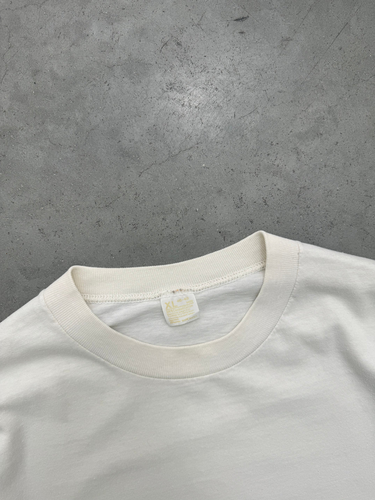 FADED BONE WHITE SINGLE STITCH TEE - 1970S