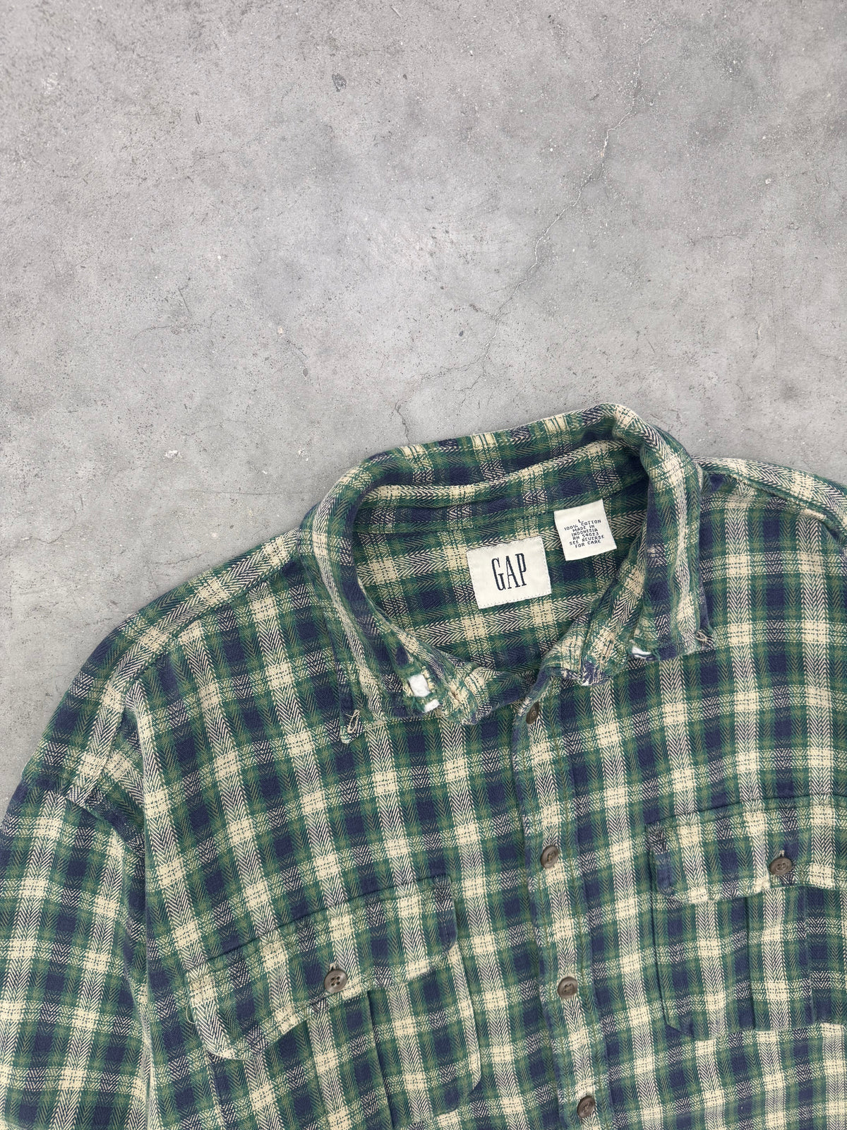 FADED GREEN PLAID GAP FLANNEL SHIRT - 1990S