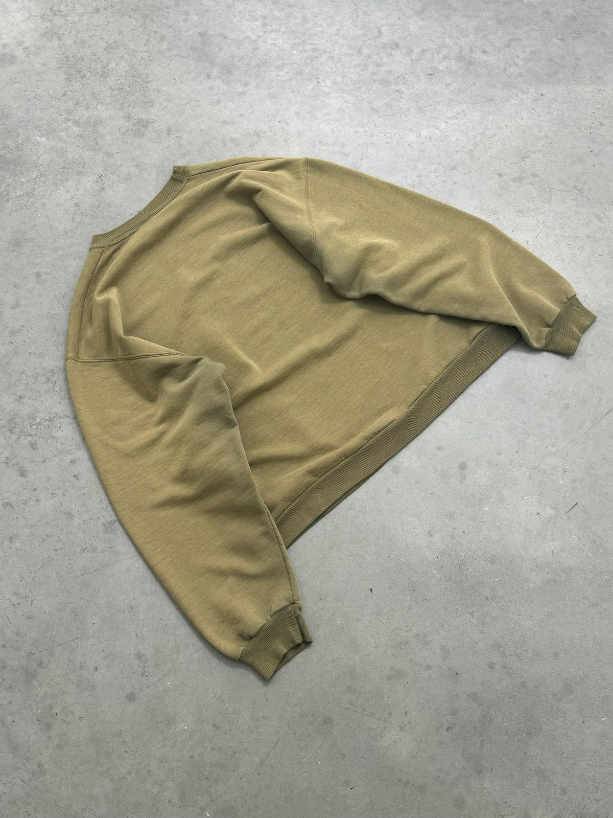 SUN FADED OLIVE "USMC" CREWNECK - 1990S