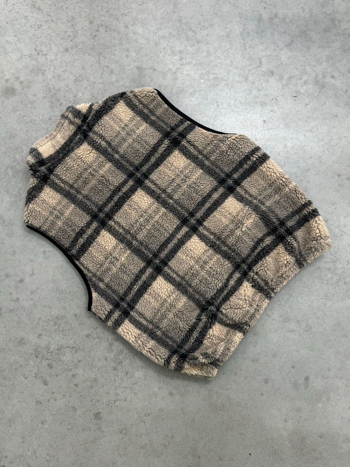 OATMEAL PLAID ZIP UP DEEP PILE VEST - 1990S