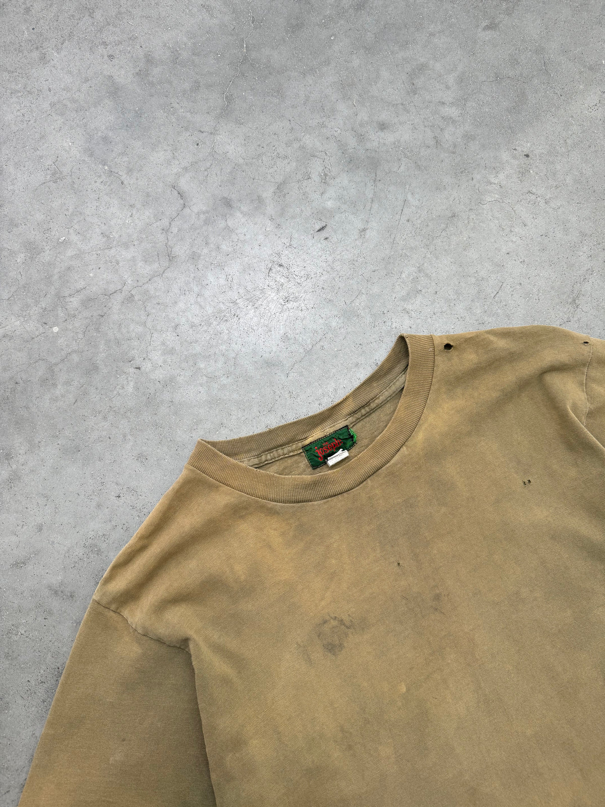 DISTRESSED & SUN FADED OLIVE "JOSEPH" TEE - 1980S