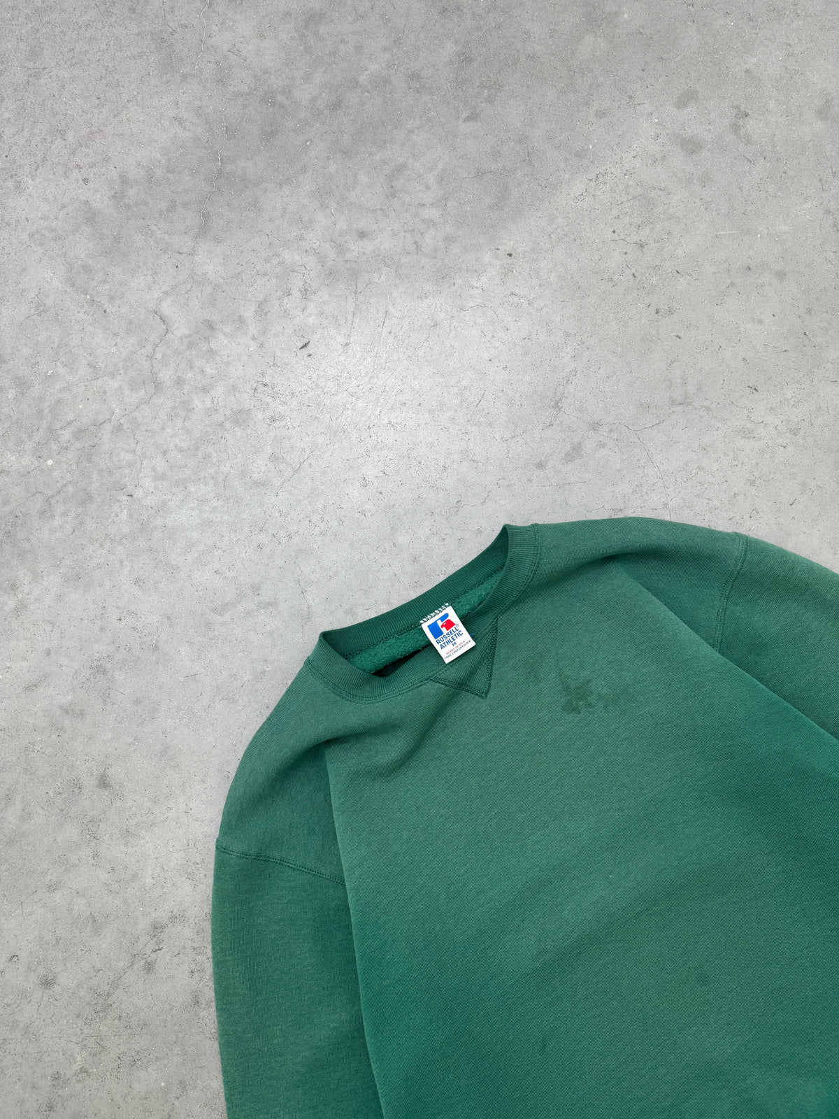 FADED FOREST GREEN RUSSELL CREWNECK - 1990S