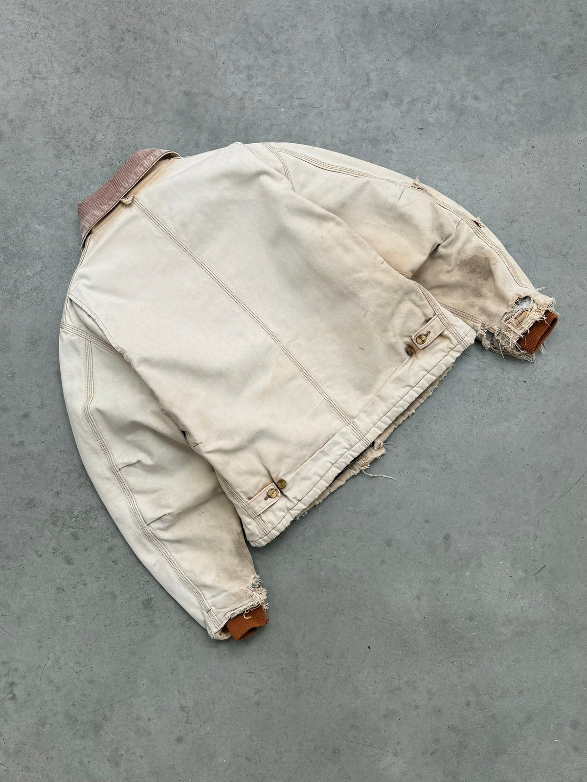 FADED BEIGE & DISTRESSED CARHARTT ARCTIC JACKET -1990S