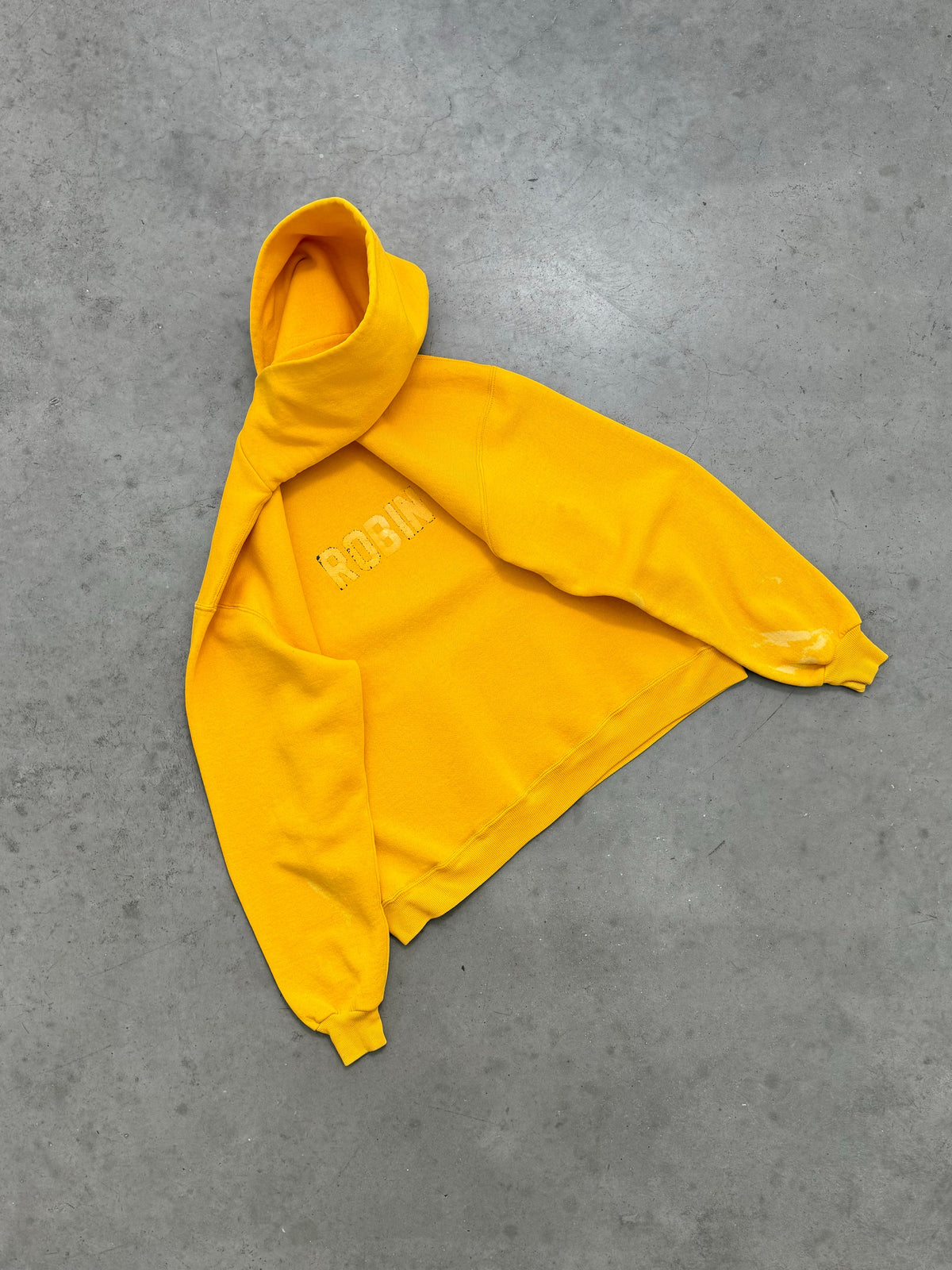 FADED & DISTRESSED YELLOW RUSSELL HOODIE - 1990S