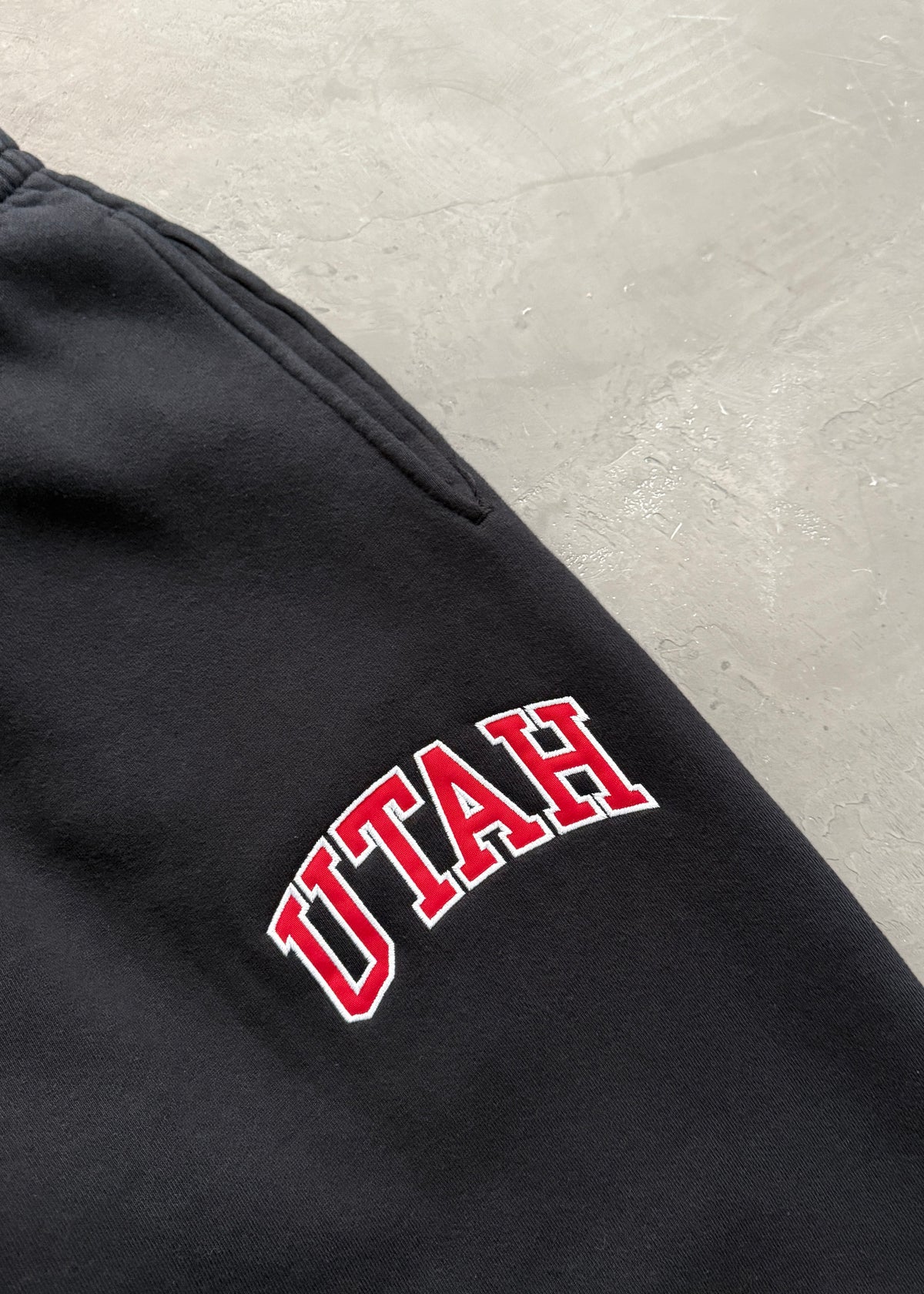 STRAIGHT-LEG SWEATPANTS - UNIVERSITY OF UTAH® ALTERNATE