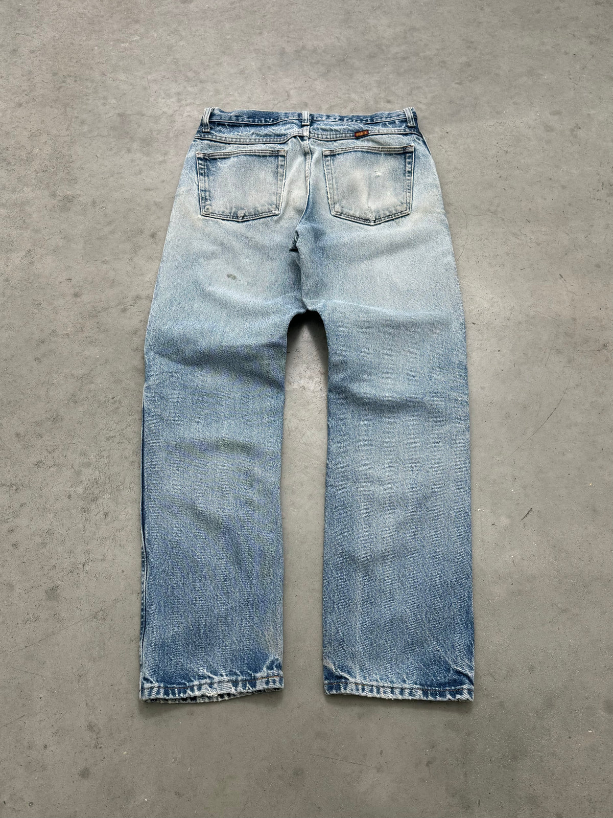 SUN FADED BLUE & DISTRESSED JEANS - 2000S